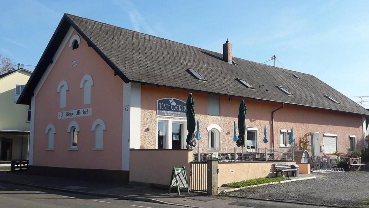 "Nesthocker" Cafe-Snackbar-Pension-Bauwagencamp Offingen Exterior foto